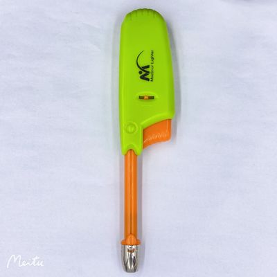 再充填可能なブタンガスキャンドル キッチンストーブライター 68*27.8*13mm OEMカラーを受け入れる