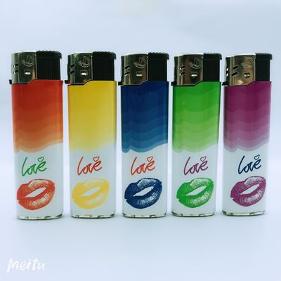 パーソナライズ可能なプラスチック製の使い捨て/再充填可能なタバコ点火器 喫煙/プレゼント/装飾用