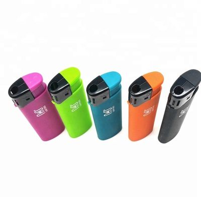 五色 プラスチックの再充電可能なガス点灯器 8.2*2.42*1.23cm 中国からの材料