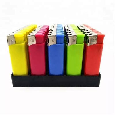 POM 素材 ガス 喫煙 巨大印刷スペースのためのカスタム プラスチック 使い捨て ライター