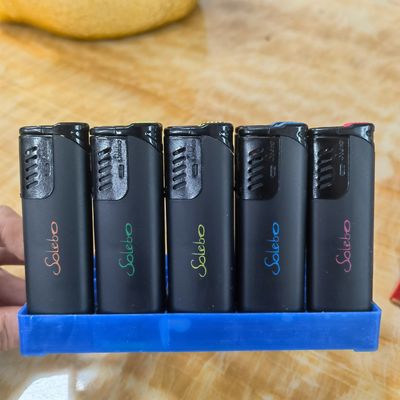 ヨーロッパ市場 ガスの風止めの新品点灯器 トーチフラーム Superior 8.11*2.49*1.32CM