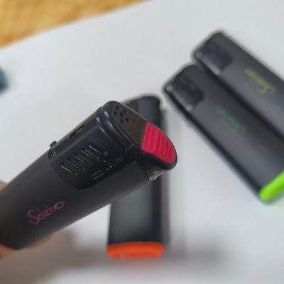 ヨーロッパ市場 ガスの風止めの新品点灯器 トーチフラーム Superior 8.11*2.49*1.32CM