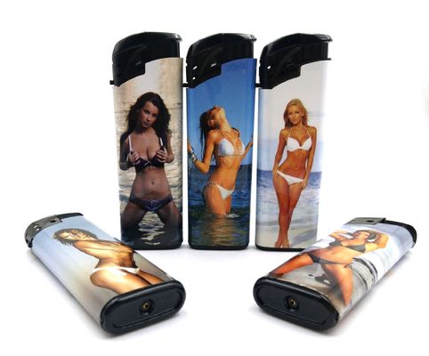 カスタマイズされた古典的なファッションブタンガスの点灯器 再充電可能でプレゼントとして使い捨て
