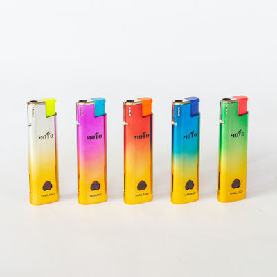 ファッショナブルなデザイン Dy-F018 防風プラスチックガスライター